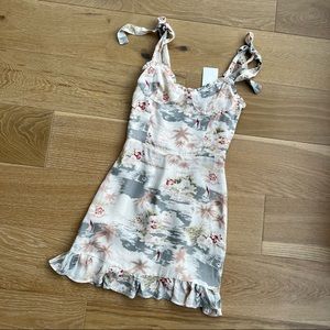 NWT Reformation Christine Mini Dress in Long Beach, size 2